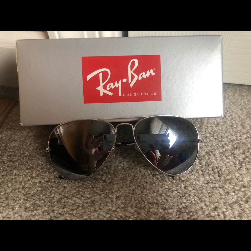 Ray-Ban Aviator Sunglasses - Picture 1 of 4